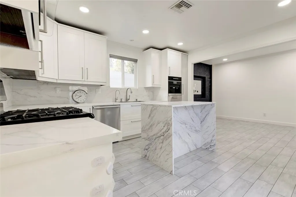 Additional image 58 of 3041 Alabama St, La Crescenta, CA 91214