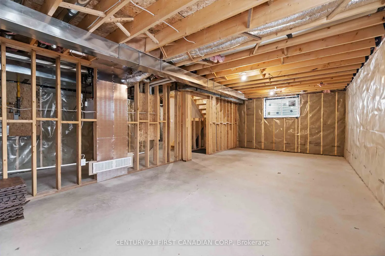 Additional image 18 of 450 Main Street