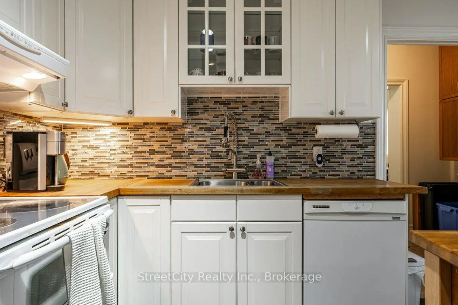 Additional image 10 of 2215 34 Line