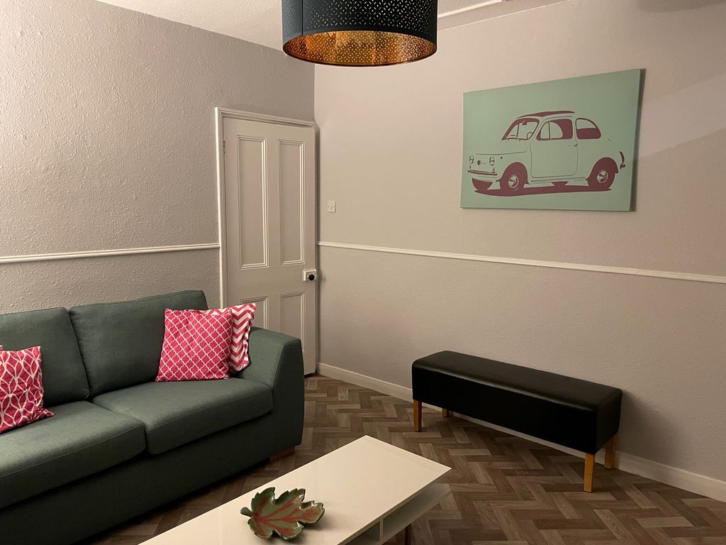 Additional image 3 of 2 bed flat to rentCross Street, Lincoln LN5