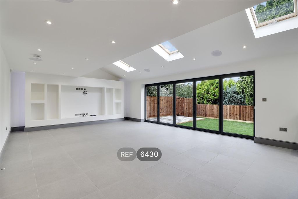 Additional image 7 of 5 bed detached house to rentWollaton Vale, Wollaton, Nottingham NG8