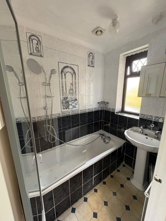 Additional image 6 of 3 bed flat to rentBuckingham Road, Norwich, Norfolk NR4
