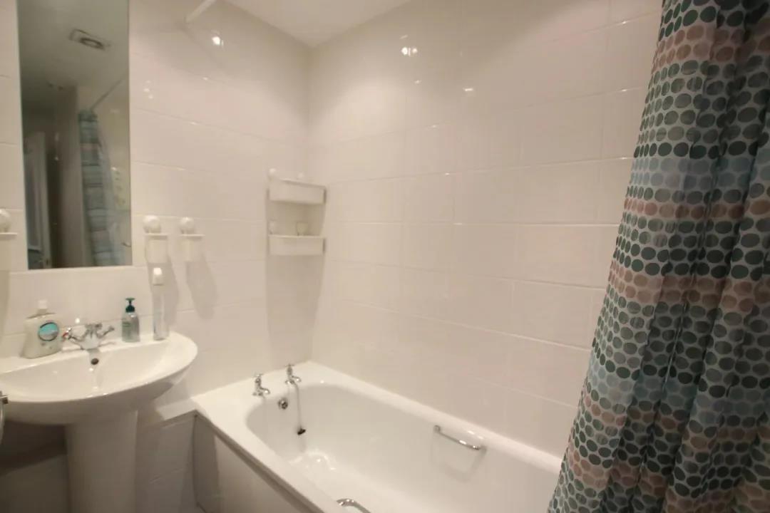 Additional image 10 of Room in a Shared Flat, Stewartville Street, G11, N1 7GU