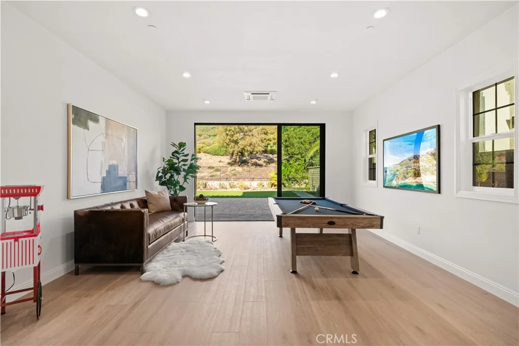 Additional image 35 of 221 Clear Fls, Irvine, CA 92602