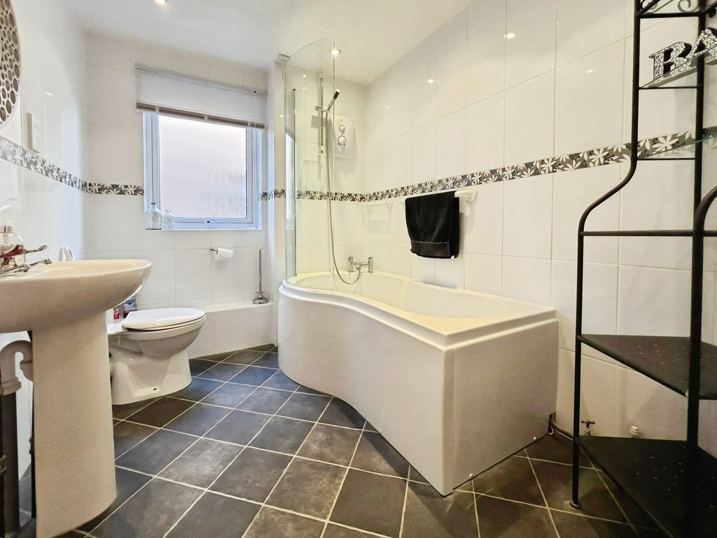 Additional image 15 of 2 bed flat to rentMayfair Gardens, Newcastle Upon Tyne NE20