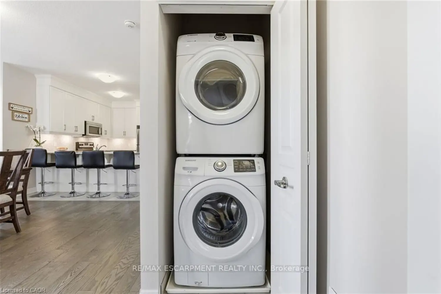 Additional image 10 of 4 Ellis Avenue