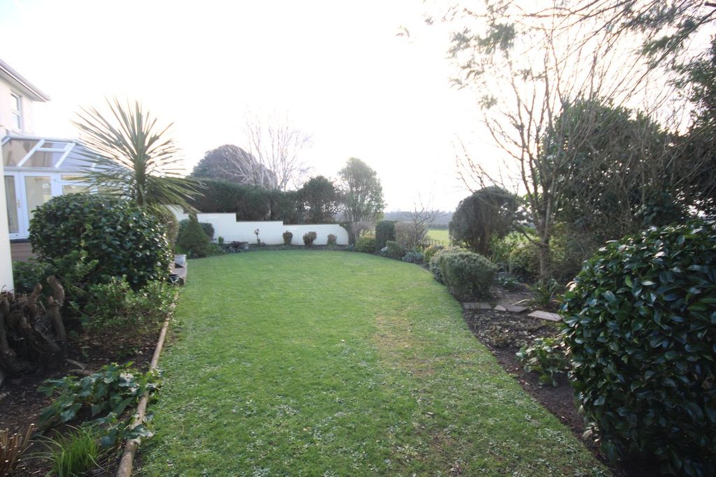 Additional image 36 of 5 bed detached house to rentLa Route Du Petit Clos, St Helier JE2