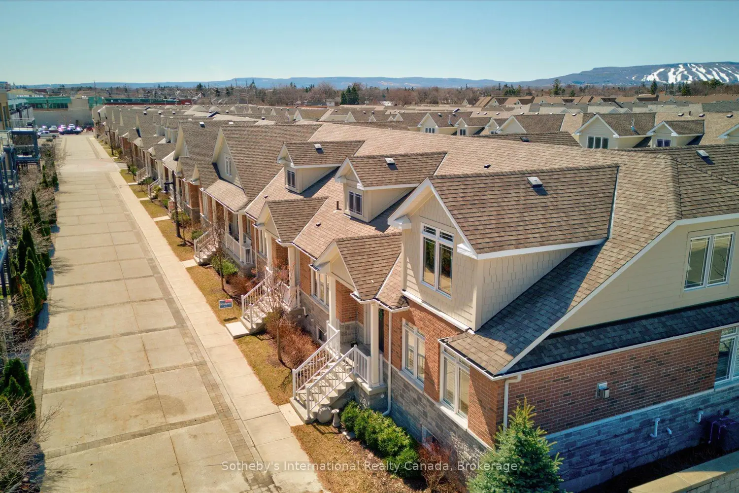 Additional image 18 of 4 Emerson Mews