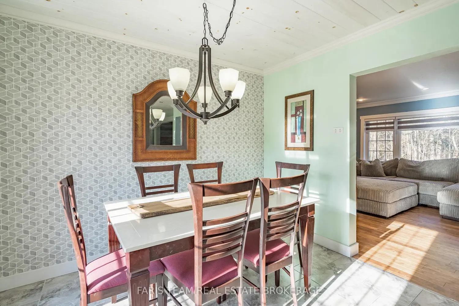 Additional image 5 of 1074 Lafontaine Road