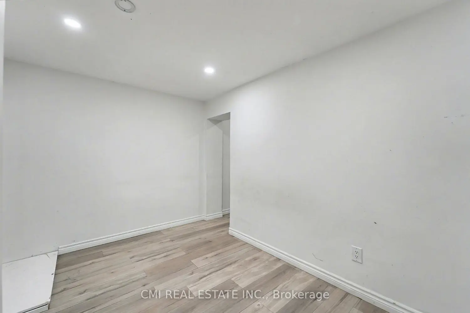 Additional image 13 of 2610 Islington Avenue