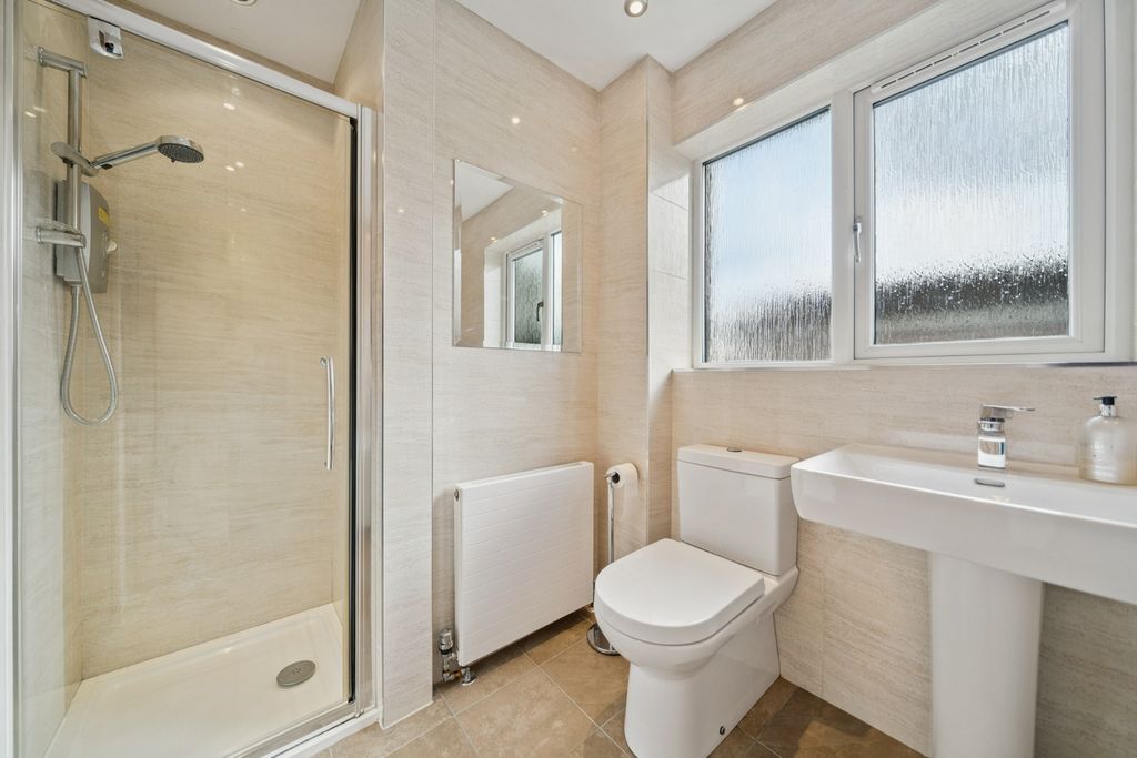 Additional image 19 of 4 bed detached house to rentWarnock Road, Newton Mearns, Glasgow G77