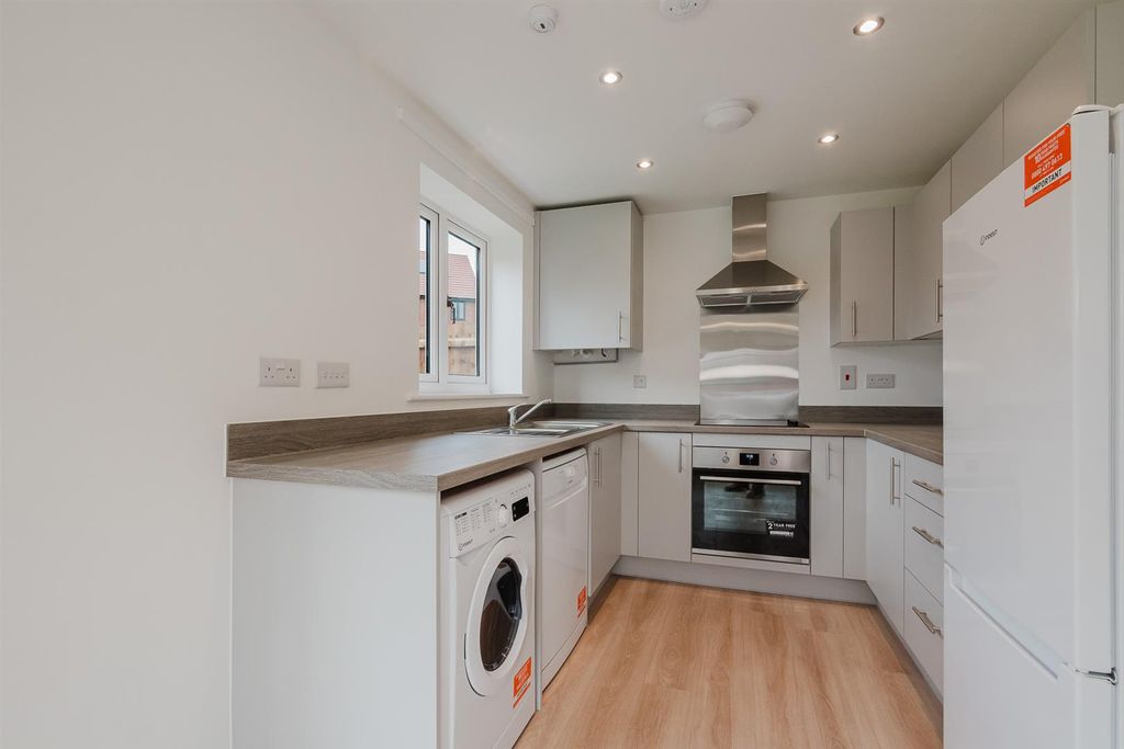 Additional image 6 of 3 bed semi-detached house to rentHampton Green, Peterborough PE7