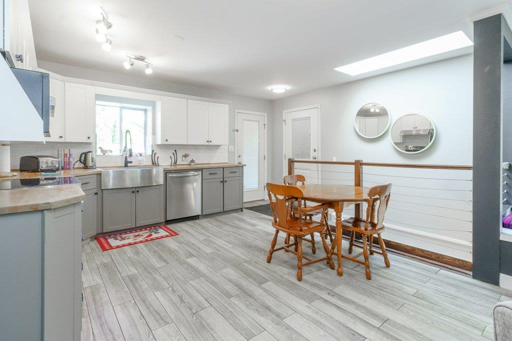 Additional image 6 of 12060 208 Street, Maple Ridge, BC, V2X 4W8