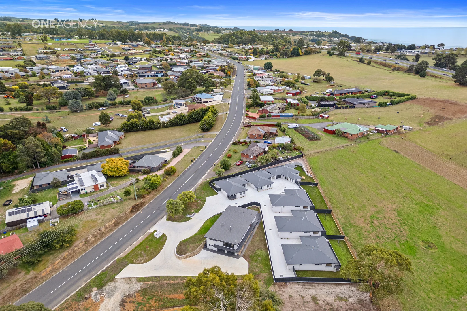 Additional image 24 of 4 & 5/143 South Road, Penguin TAS 7316