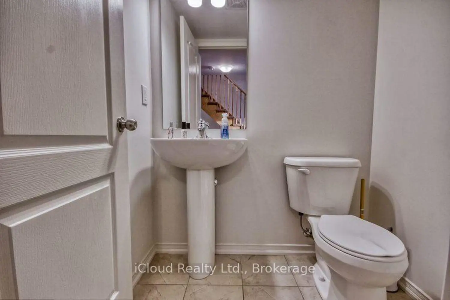 Additional image 7 of 2476 Bromus Path