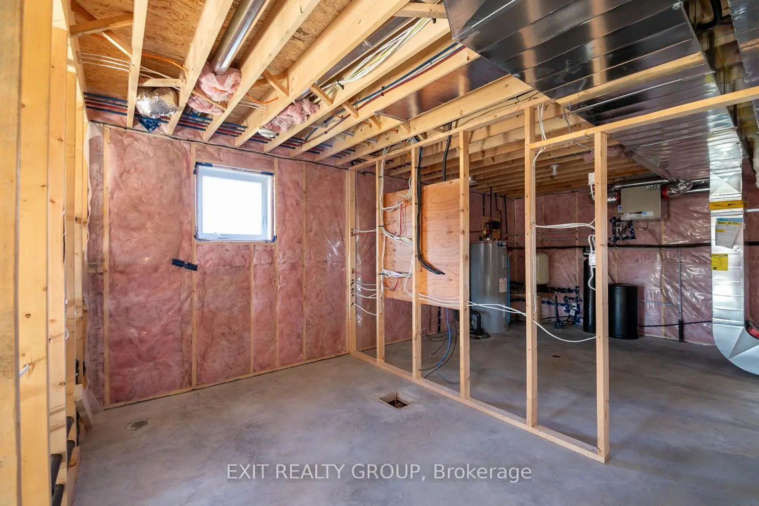 Additional image 15 of 16532 Highway 2