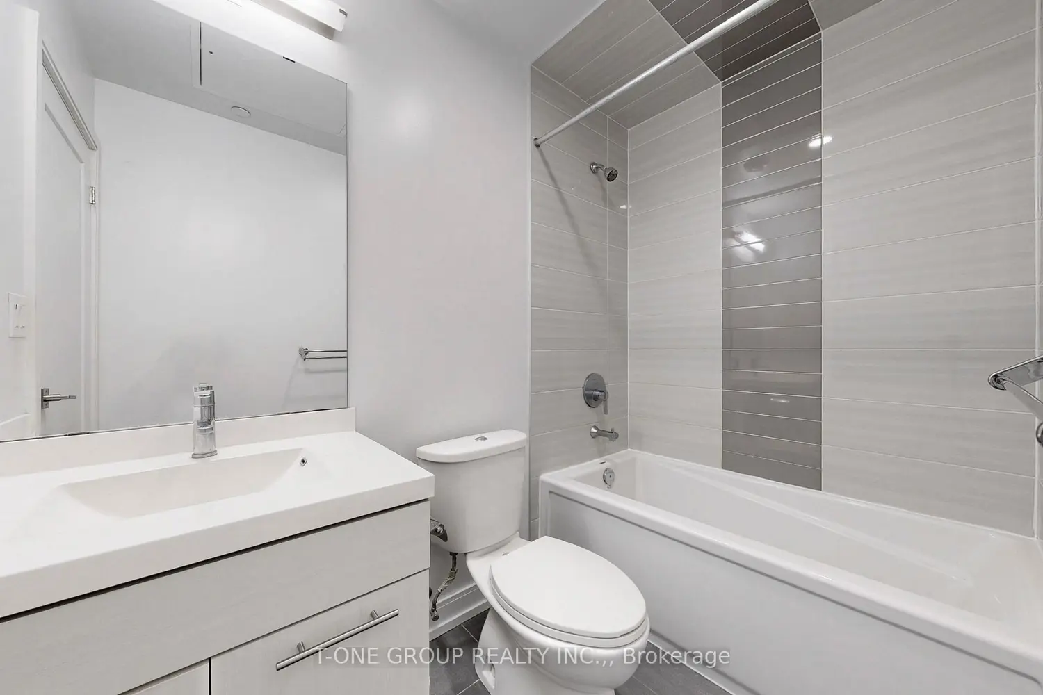 Additional image 11 of 540 Bur Oak Avenue 606