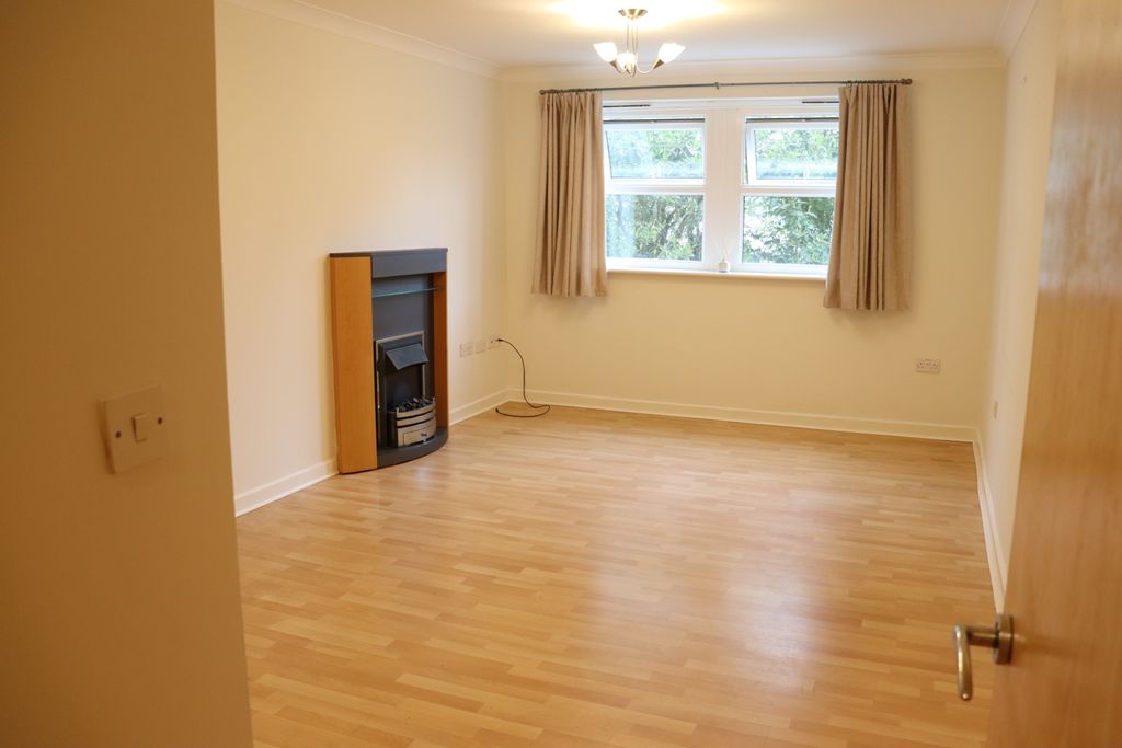 Additional image 2 of 1 bed flat to rentProspect Place, Hipley Street, Woking GU21
