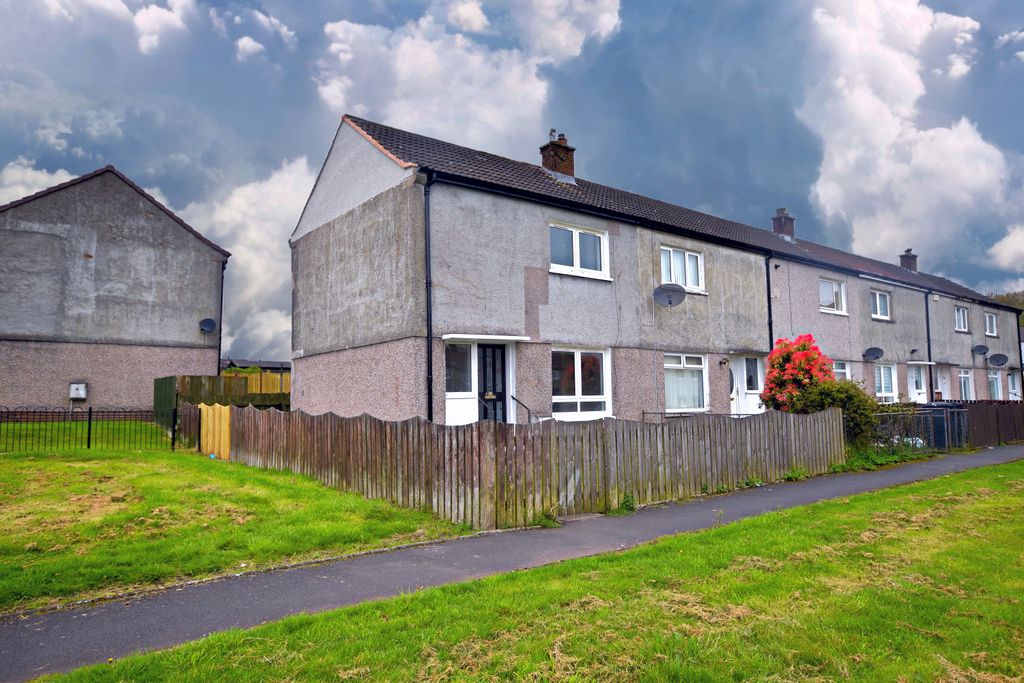 2 bed semi-detached house to rentBeeches Road, Clydebank, West Dunbartonshire G81