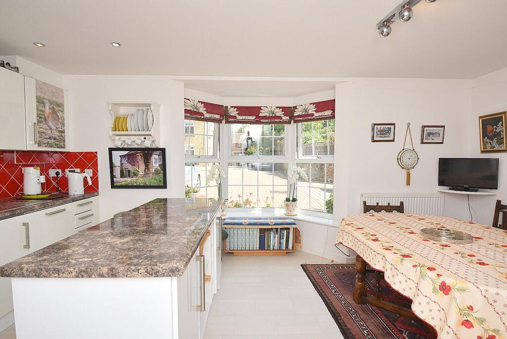 Additional image 4 of Manor Gardens, Wincanton, Somerset, BA9