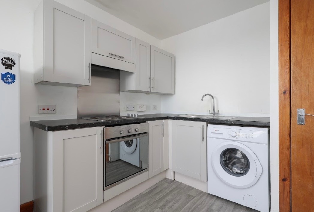 Additional image 9 of 1 Bed Maisonette, Lenzie Way, G21, N1 7GU