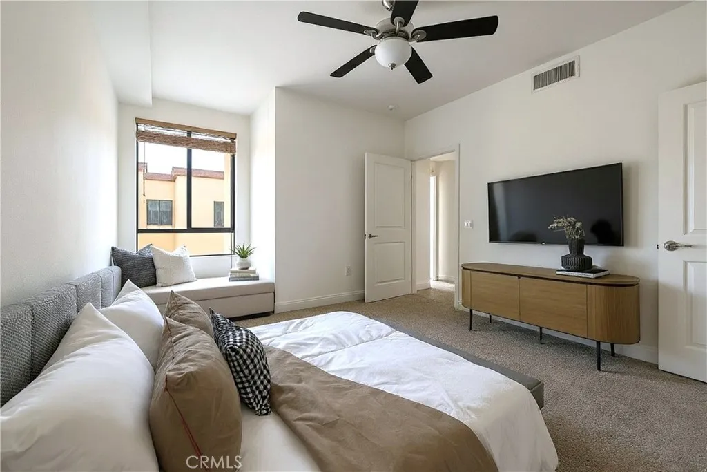 Additional image 40 of 6938 Laurel Canyon Blvd Unit 304, North Hollywood, CA 91605