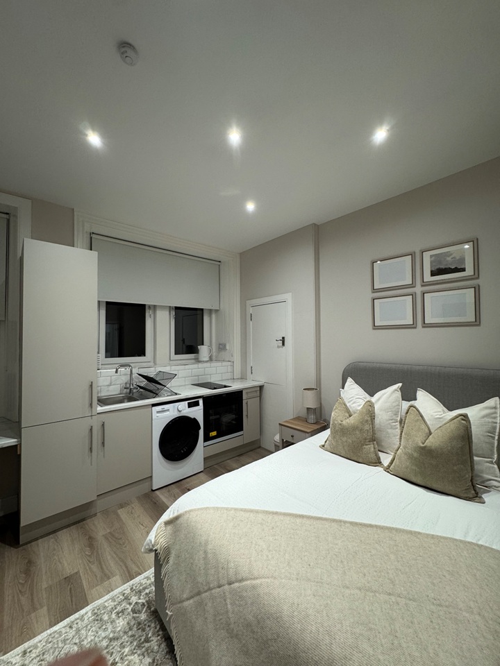 Additional image 3 of Studio Flat, Aberfeldy St, G31, N1 7GU