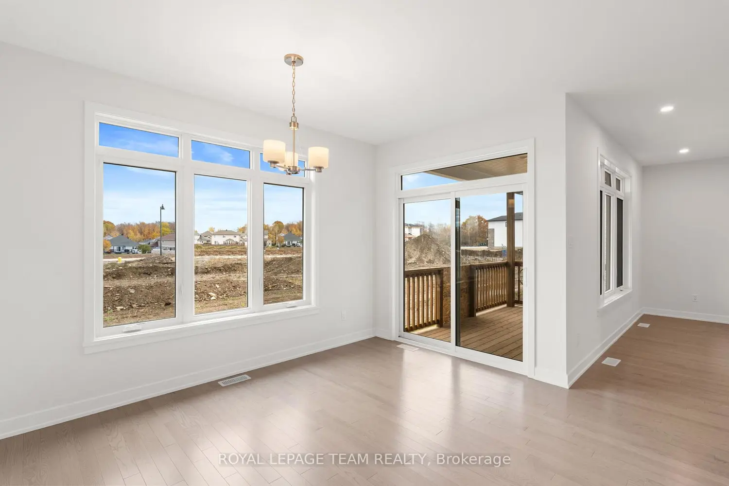 Additional image 10 of 1039 Moore Street