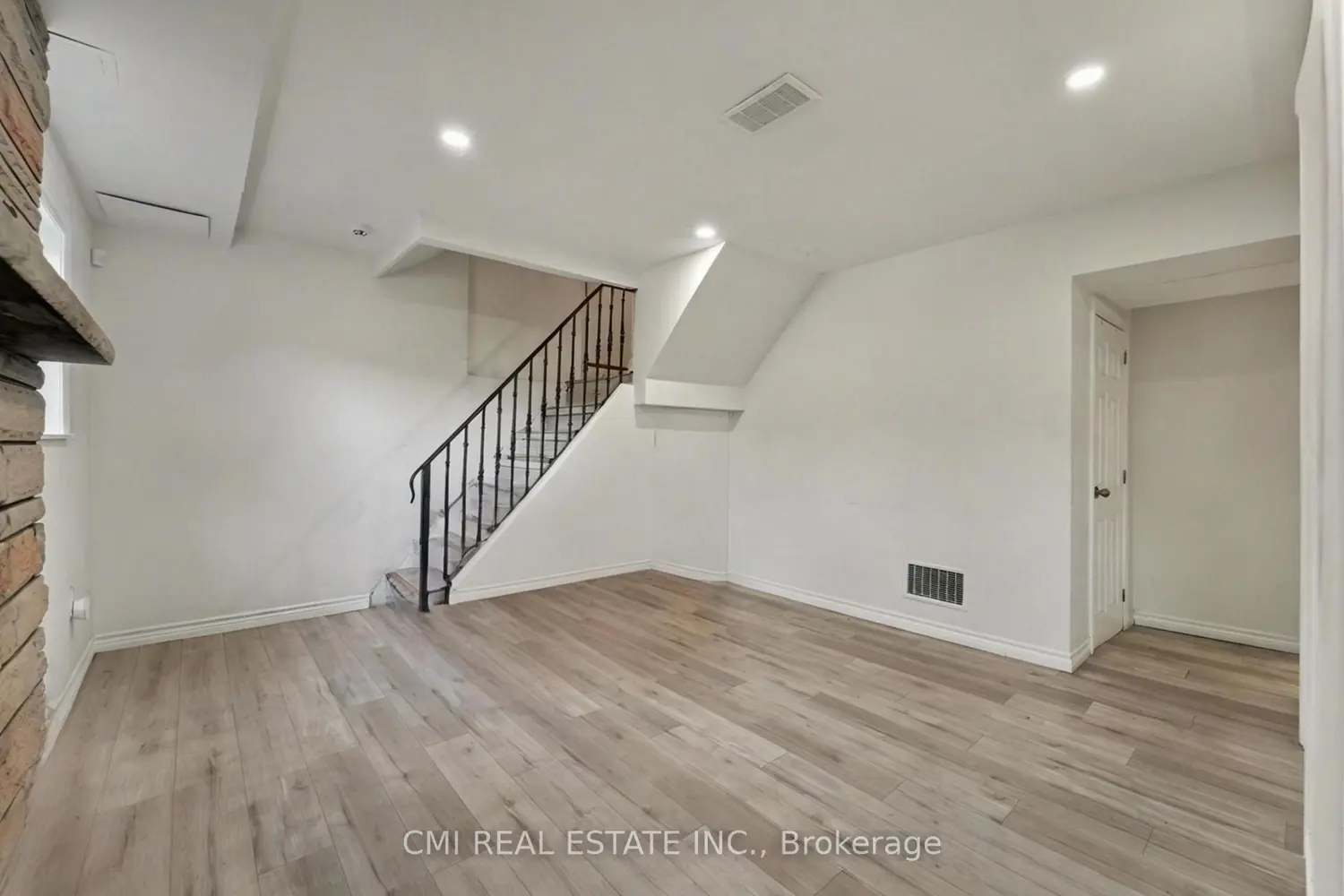 Additional image 12 of 2610 Islington Avenue