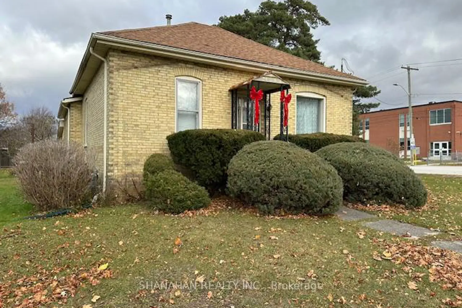 Additional image 3 of 597 Simcoe Street