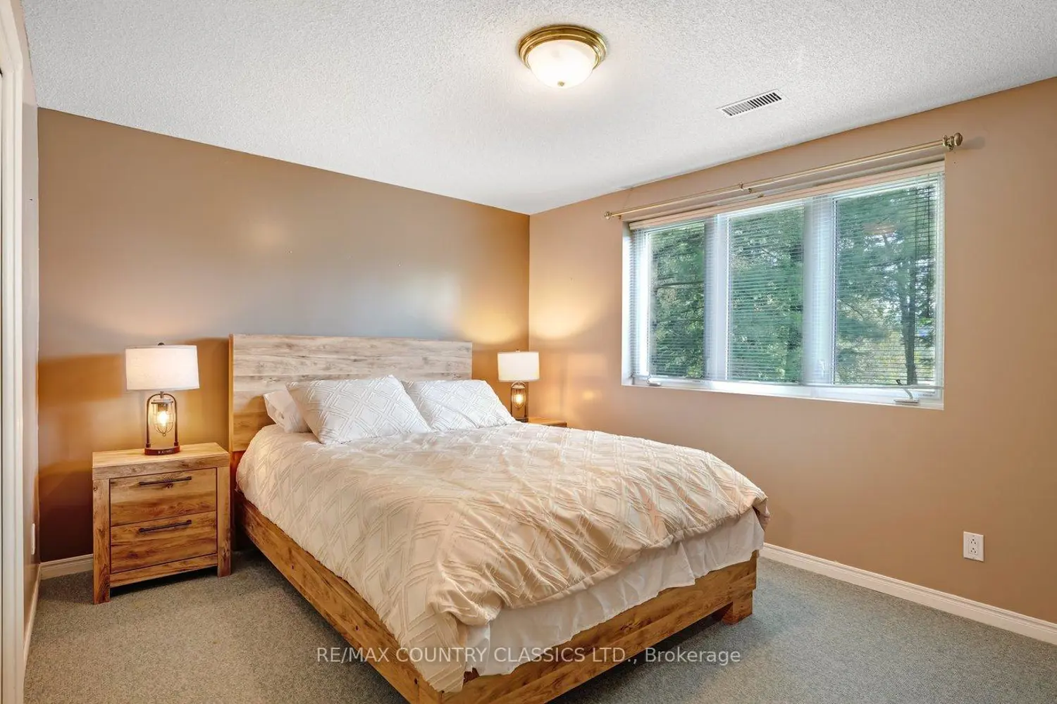 Additional image 9 of 112 Bay Shore Drive