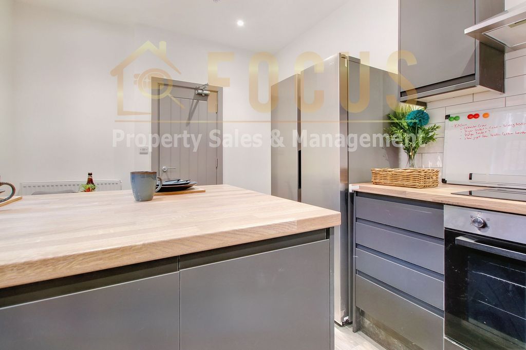 Additional image 13 of 6 bed terraced house to rentStretton Road, Leicester LE3