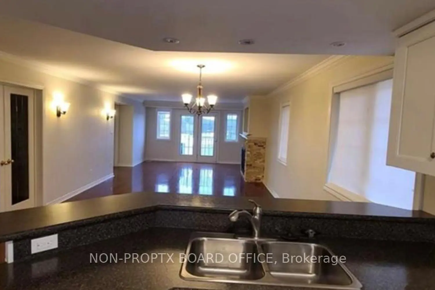 Additional image 7 of 520 Silken Laumann Drive