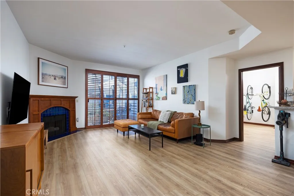 Additional image 2 of 640 W 4th Street Unit 410, Long Beach, CA 90802