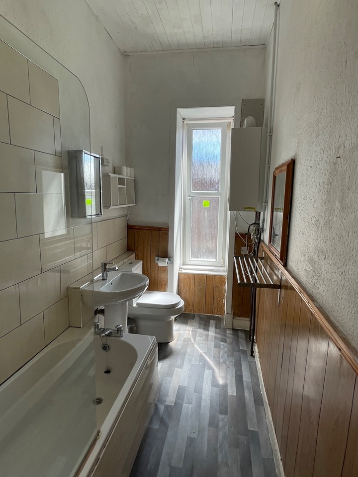 Additional image 8 of 4 Bed Flat, Barrington Drive, G4, N1 7GU