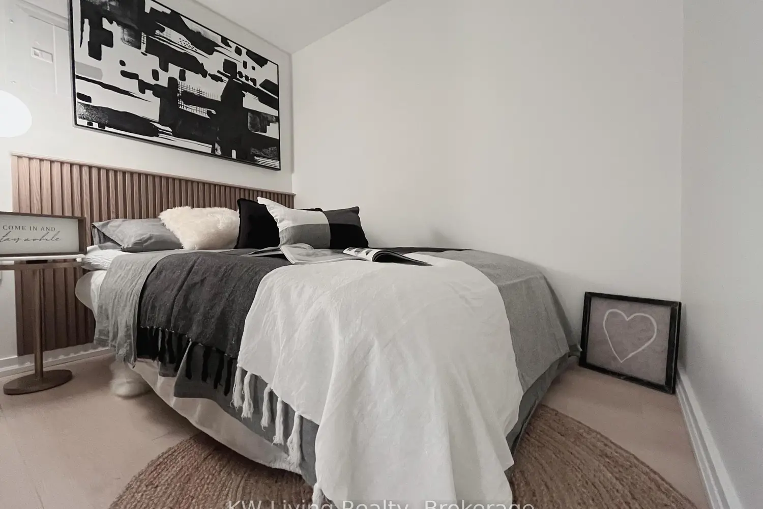 Additional image 8 of 36 Lisgar Street 1211E