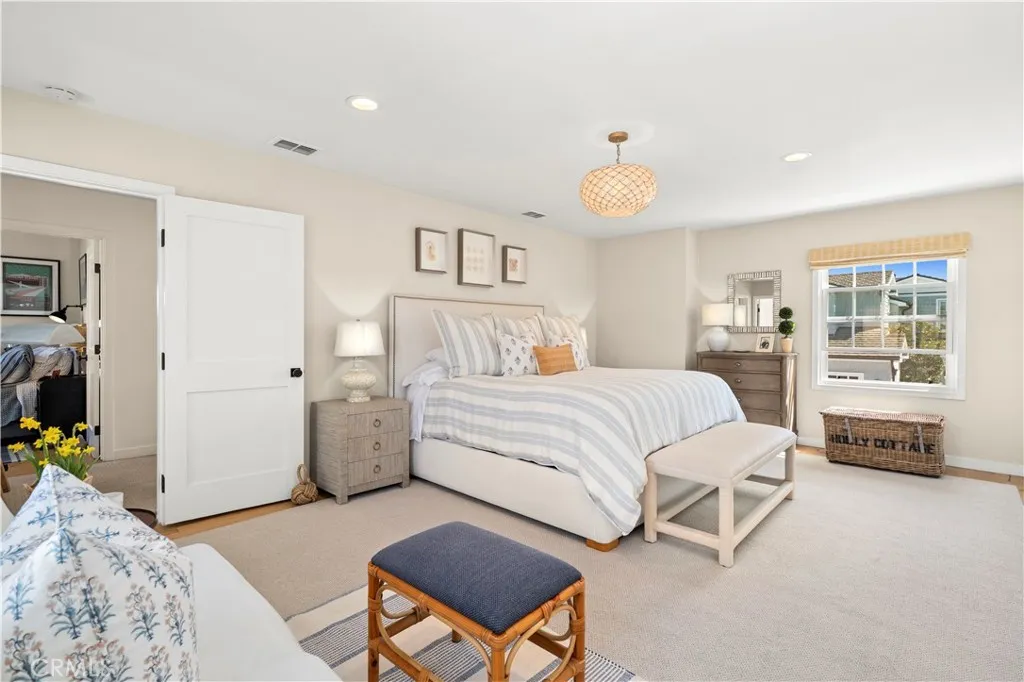 Additional image 47 of 213 Via Mentone, Newport Beach, CA 92663