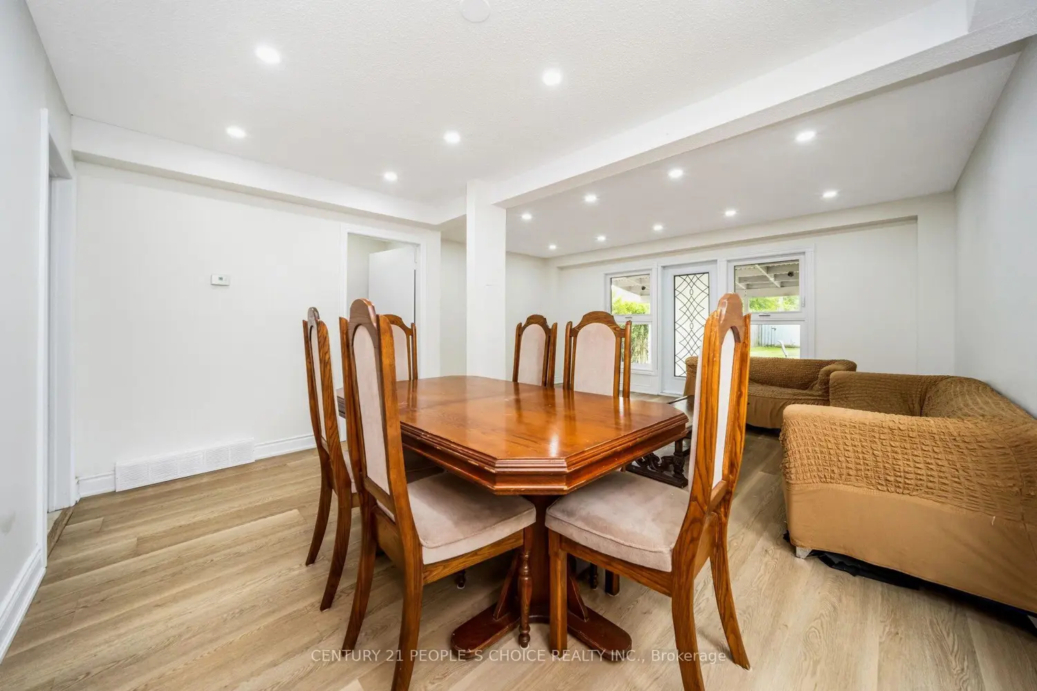 Additional image 7 of 106 Queensdale Crescent