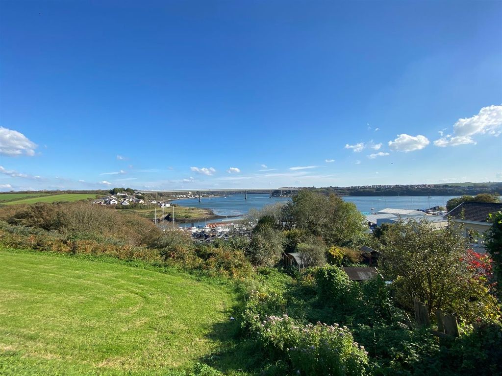 Additional image 12 of 2 bed terraced house to rentCambrian Road, Neyland, Milford Haven SA73