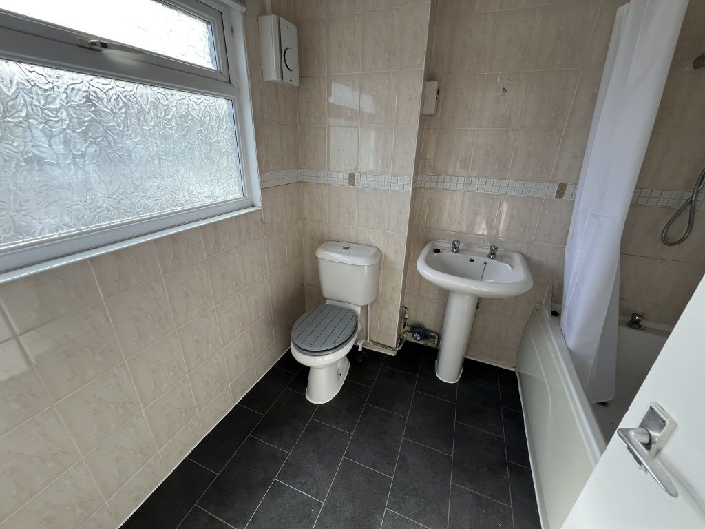 Additional image 6 of 2 bed flat to rentHarbour Court, Milford Street, Saundersfoot SA69