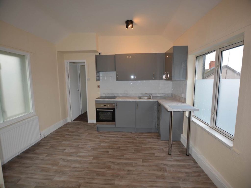 Additional image 3 of 1 bed flat to rentBedwellty Road, Cefn Fforest, Blackwood NP12