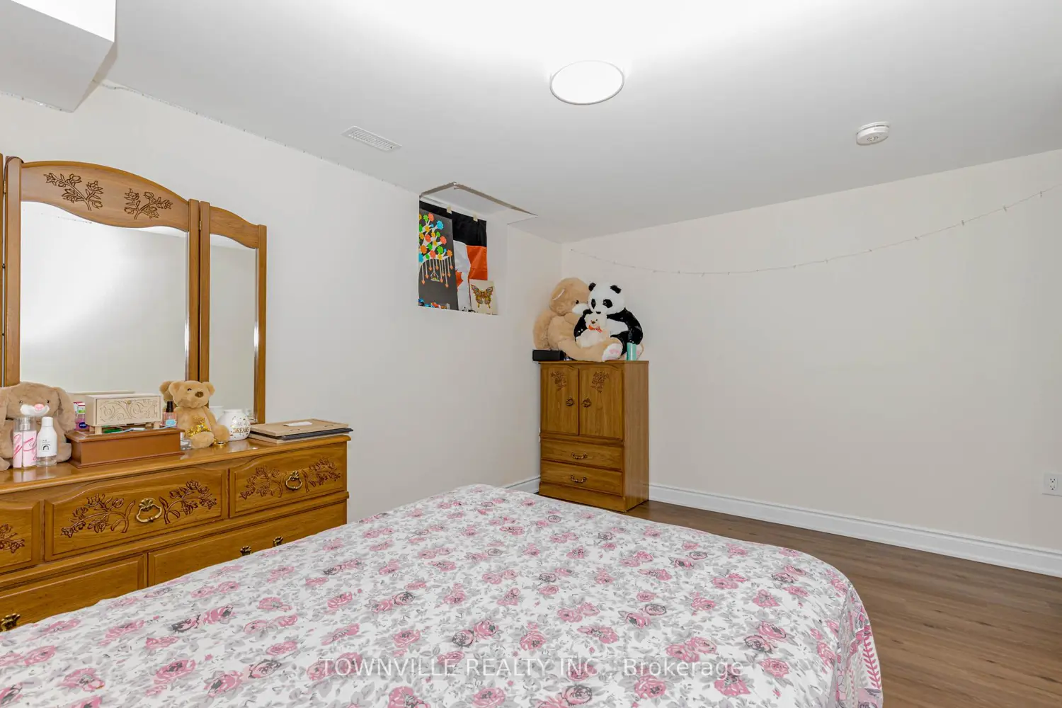 Additional image 16 of 460 Blackburn Drive