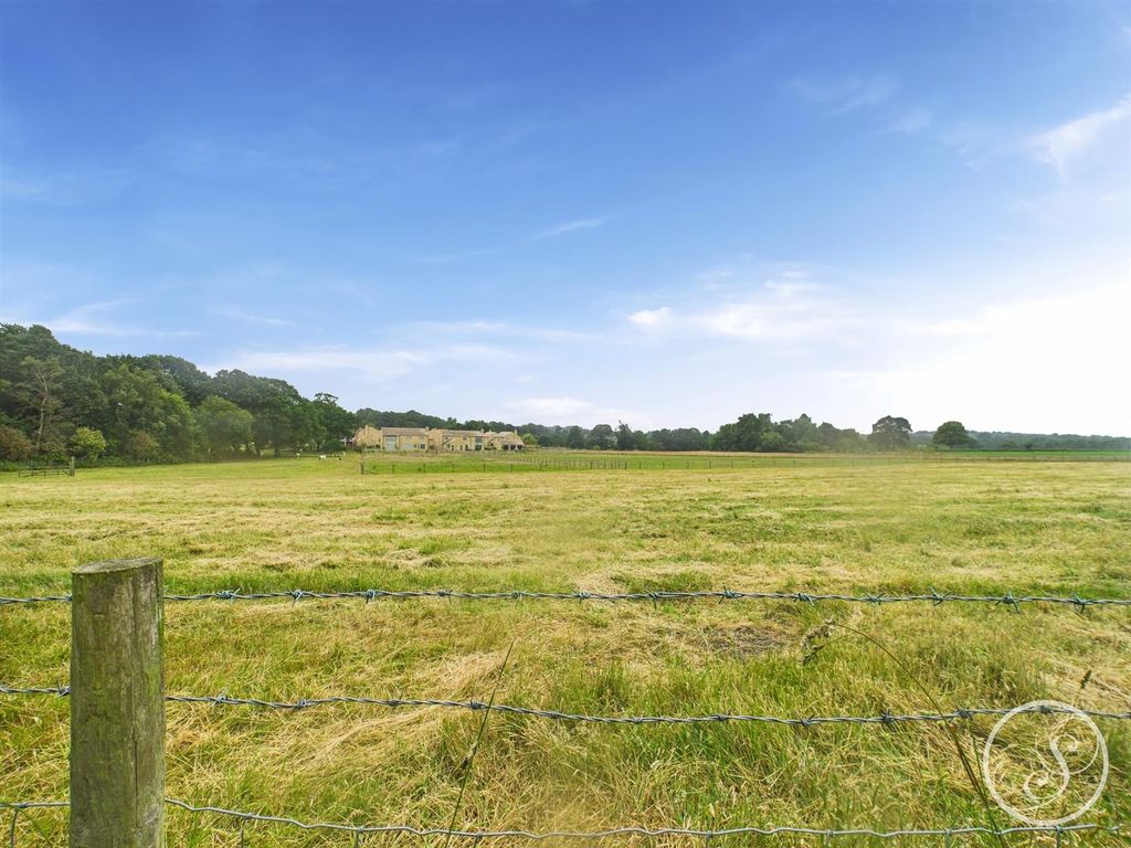 Additional image 33 of 4 bed detached house to rentLing Lane, Scarcroft, Leeds LS14