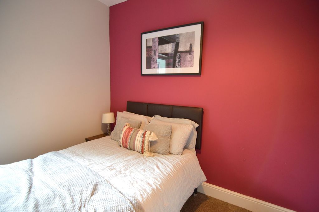 Additional image 3 of Room to rentWelholme Road, Grimsby DN32