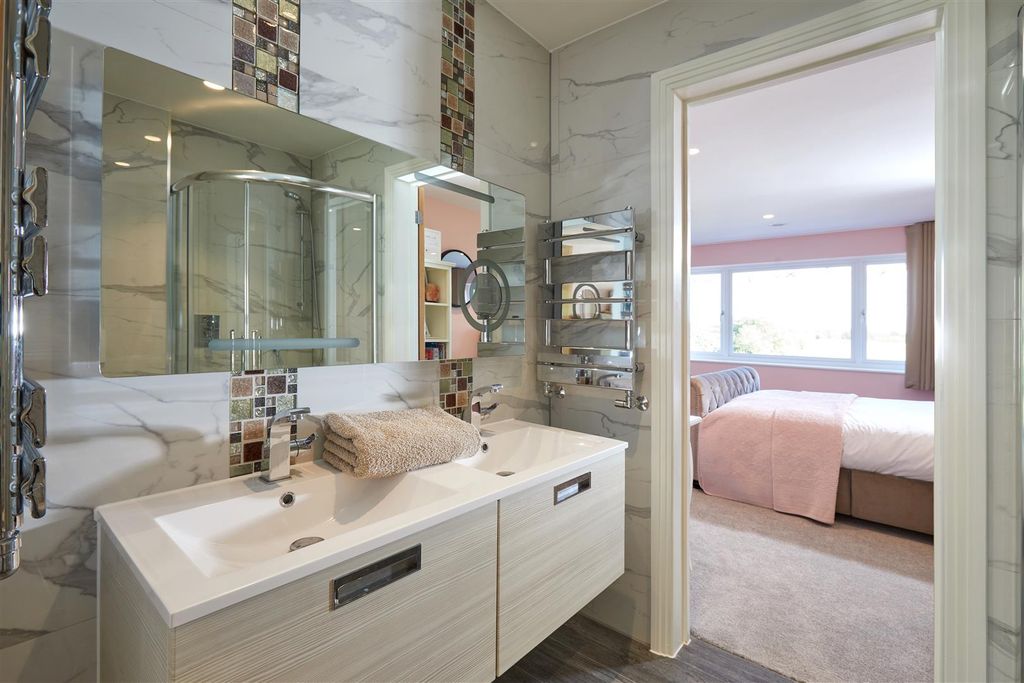 Additional image 15 of 5 bed detached house to rentWeeford Road, Sutton Coldfield B75