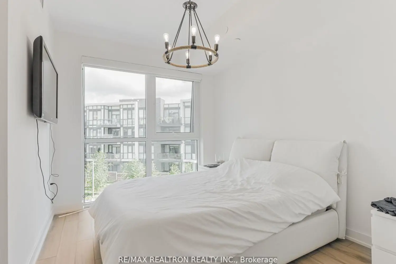 Additional image 15 of 375 Sea Ray Avenue 329