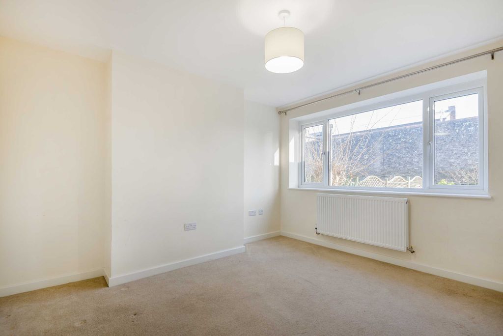 Additional image 6 of 3 bed semi-detached house to rentMaryport Street, Usk NP15