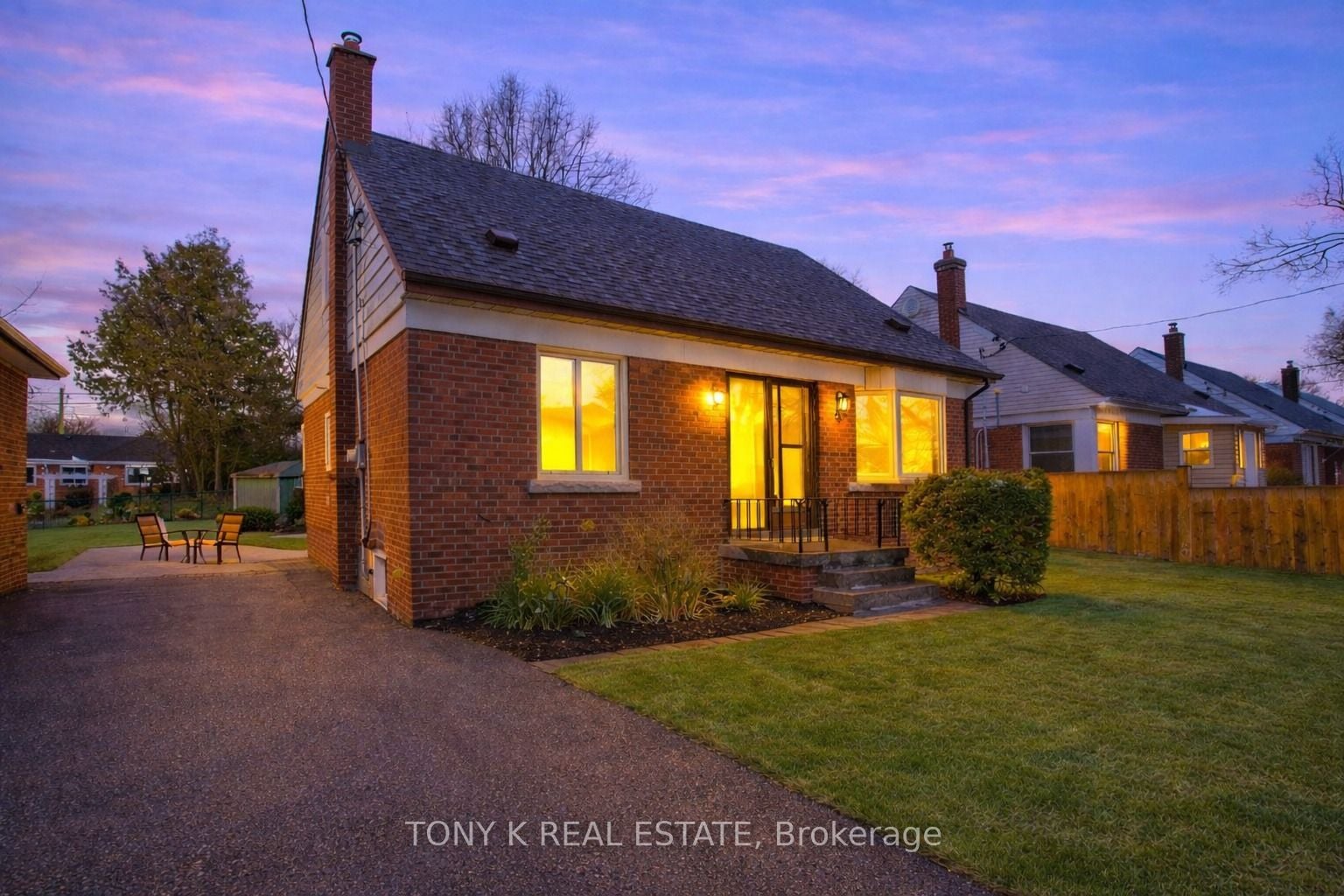 23 Scotswood Road, Toronto, ON, M1R 3N3