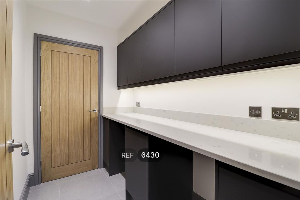 Additional image 10 of 5 bed detached house to rentWollaton Vale, Wollaton, Nottingham NG8