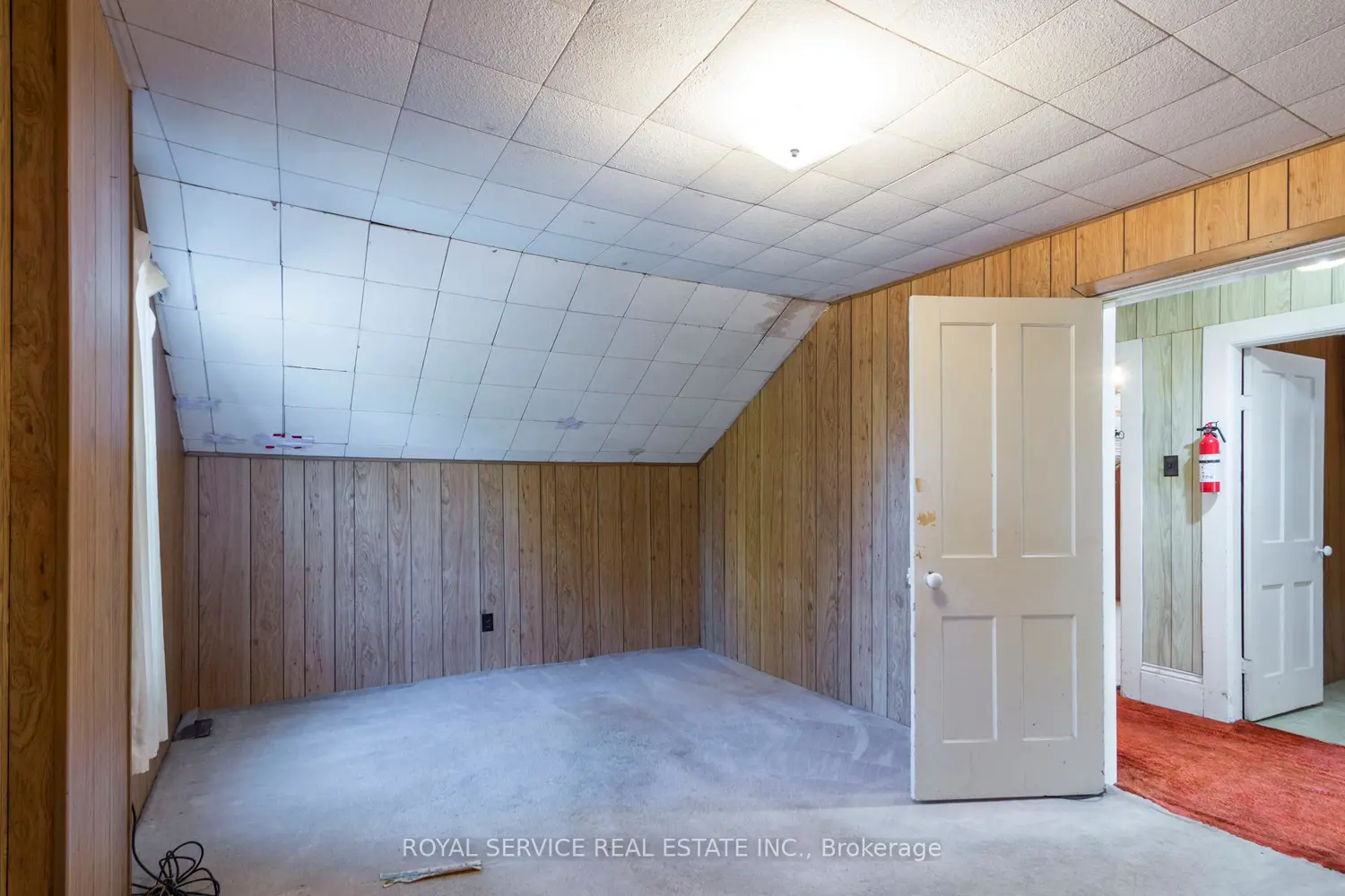 Additional image 19 of 370 Division Street